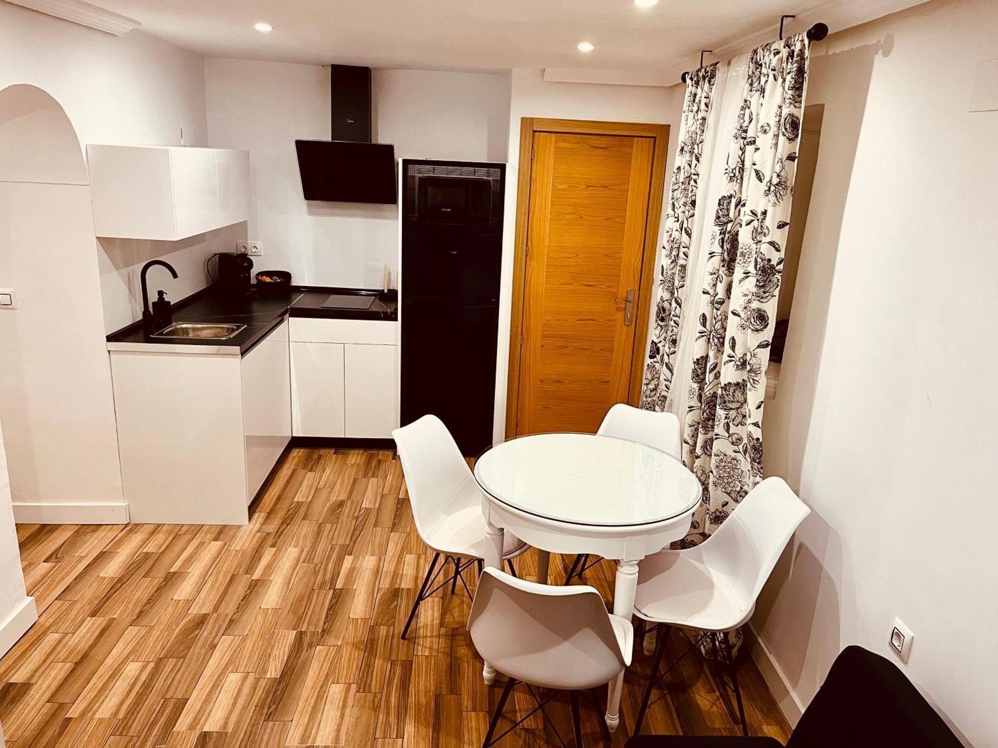 Apartament Torres De La Catedral Jaén Zewnętrze zdjęcie